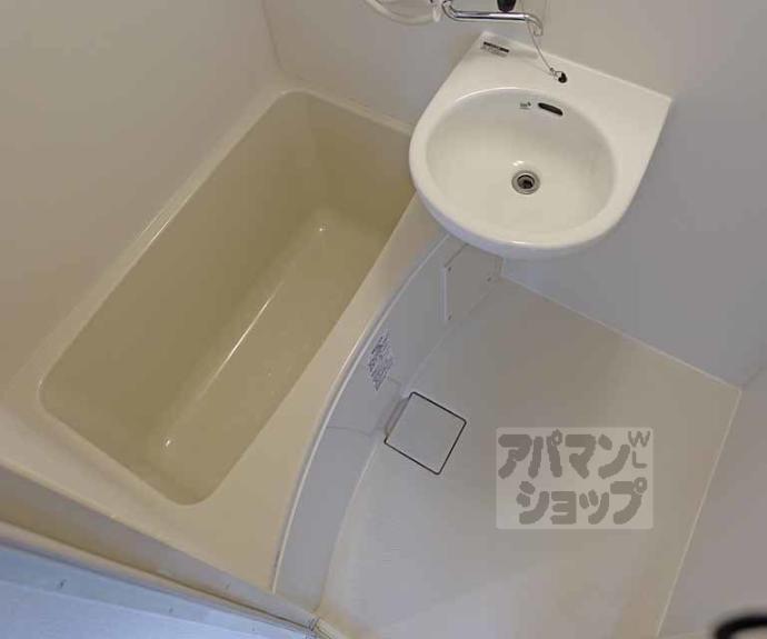 【レインボーハイツ】間取