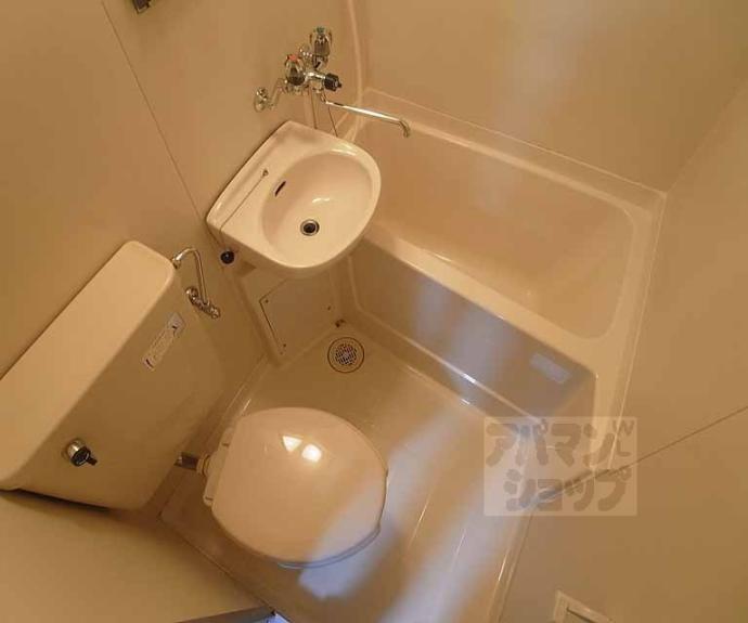 【ＦＬＡＴ４６４】間取