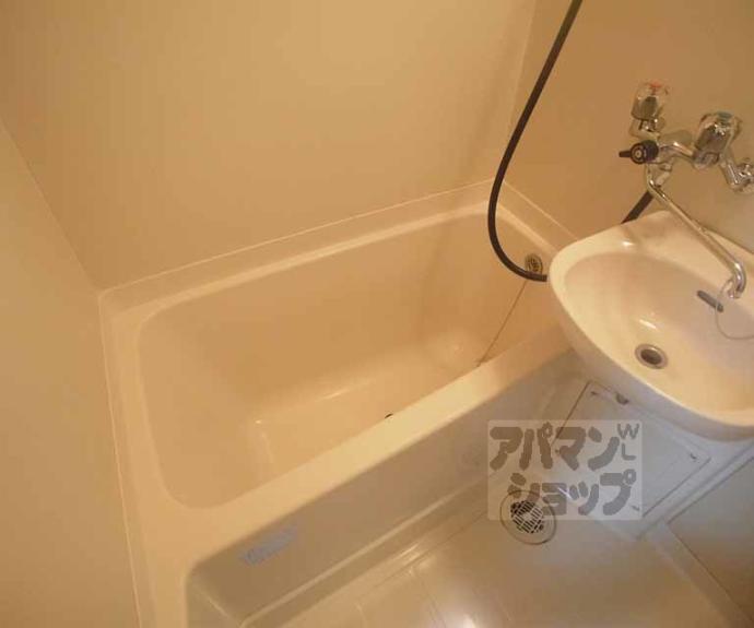 【ＦＬＡＴ４６４】間取