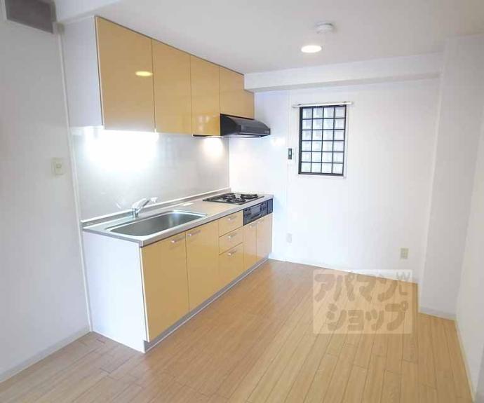 【第４３長栄大晋メゾネ西院ノ森】間取