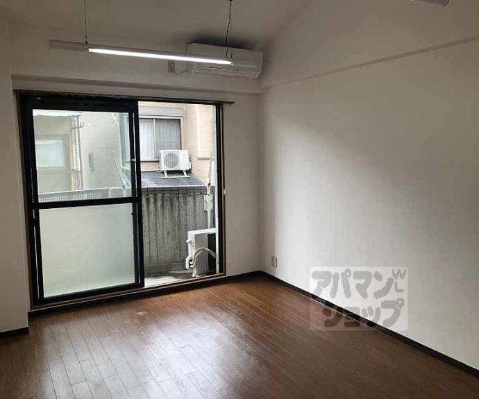 【ランブラス桂東】間取