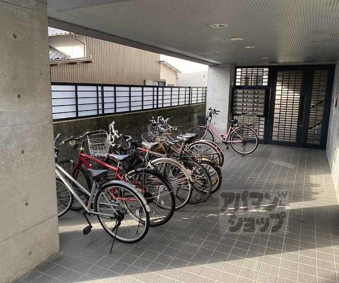 【ランブラス桂東】間取