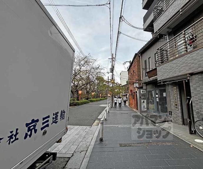 【サンバリエ木屋町】間取