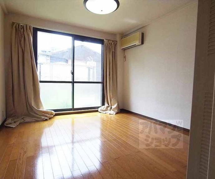 【ランブラス西院】間取