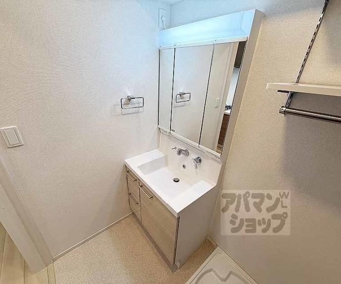 【アビィ　ロード】間取