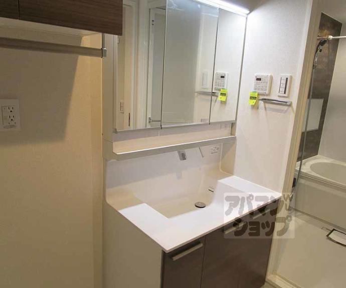 【シャーメゾンなごみ】間取