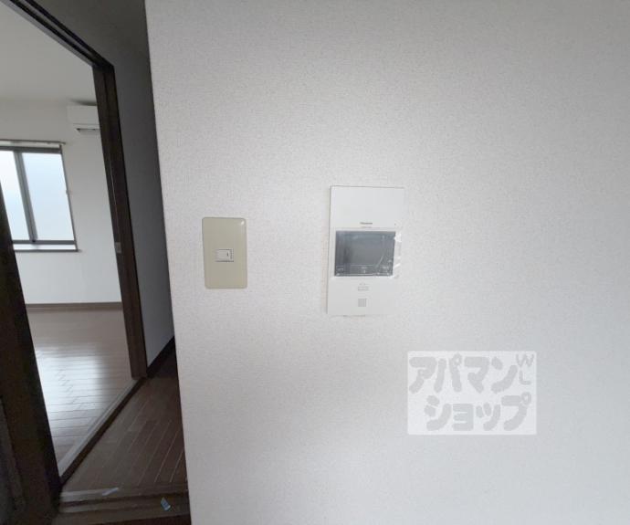 【レナジア西京極】間取