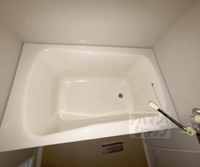 【レナジア西京極】間取