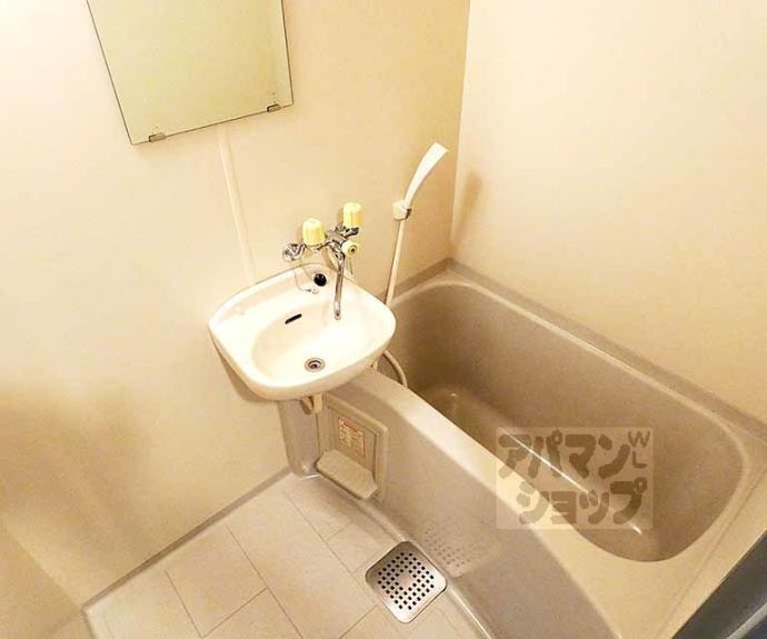 【メイプル等持院】間取