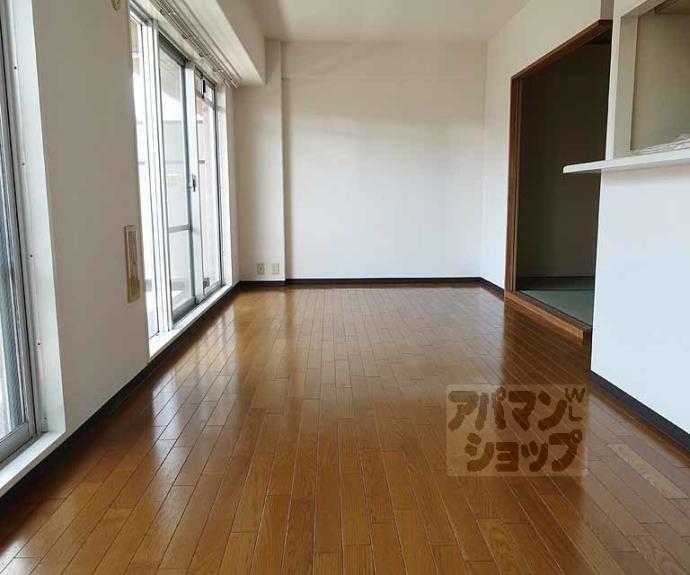 【ラフィネ西京極】間取