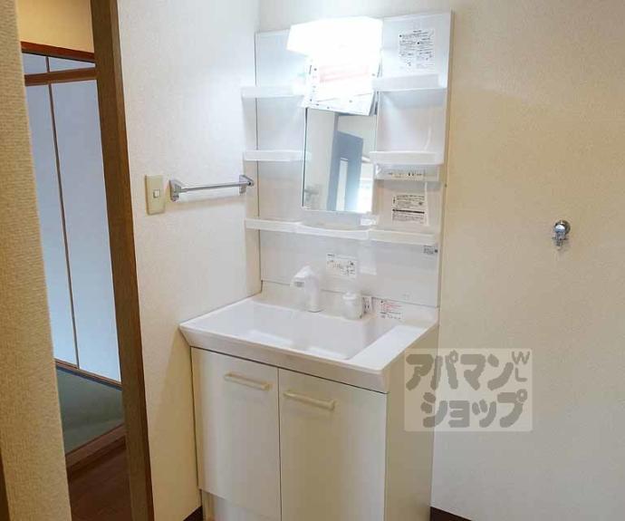 【ラフィネ西京極】間取