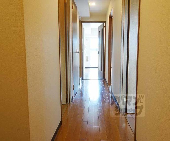 【ラフィネ西京極】間取