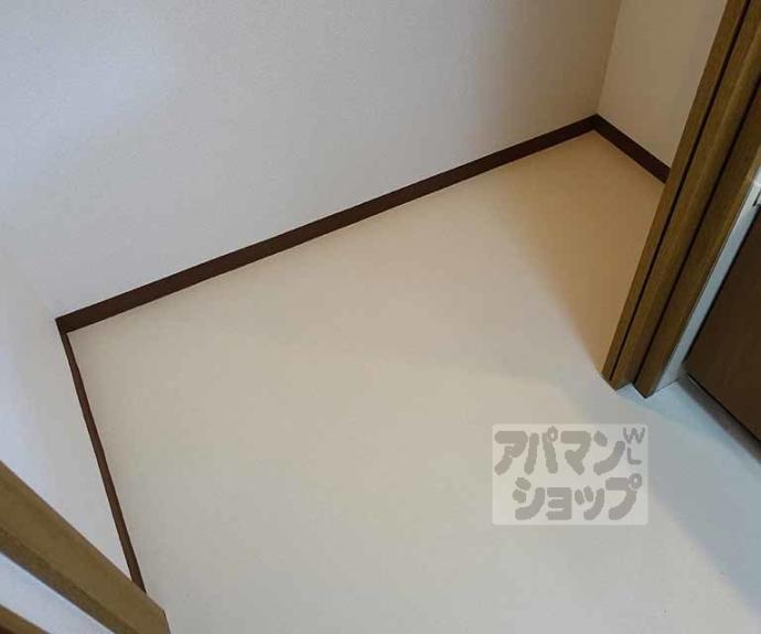 【ラフィネ西京極】間取