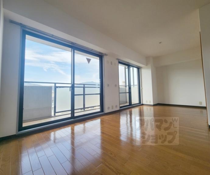 【グランドゥール太秦】間取