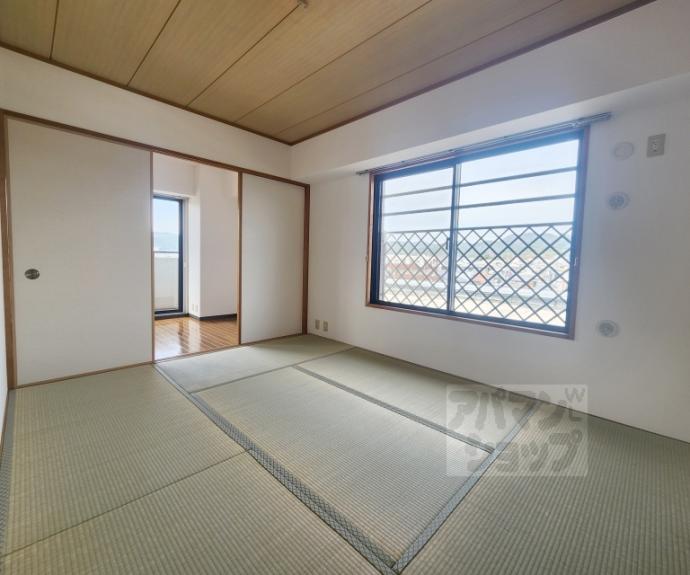 【グランドゥール太秦】間取