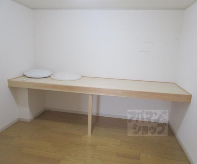 【紫野上築山町貸家３８－１】間取