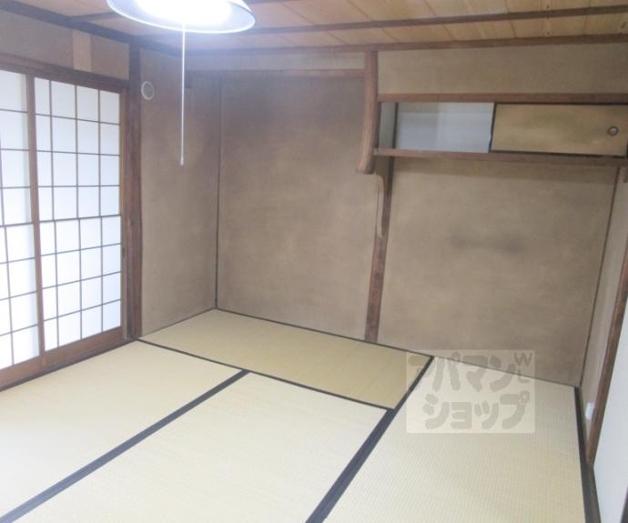 【紫野上築山町貸家３８－１】間取