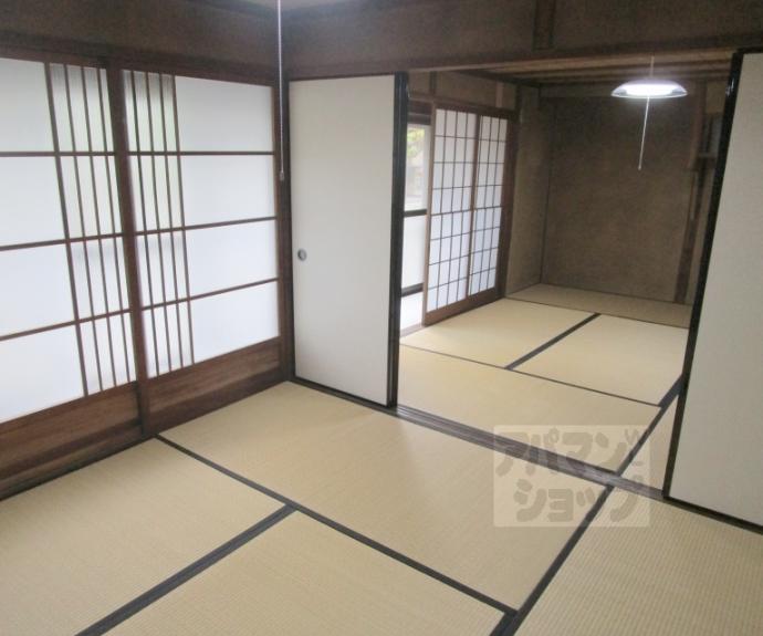 【紫野上築山町貸家３８－１】間取