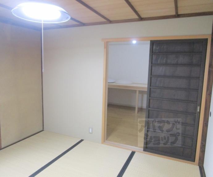 【紫野上築山町貸家３８－１】間取