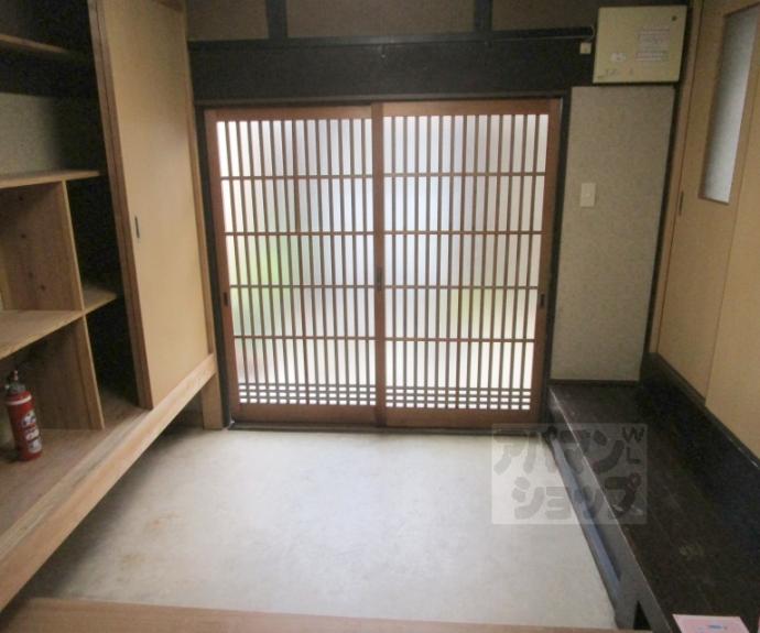 【紫野上築山町貸家３８－１】間取