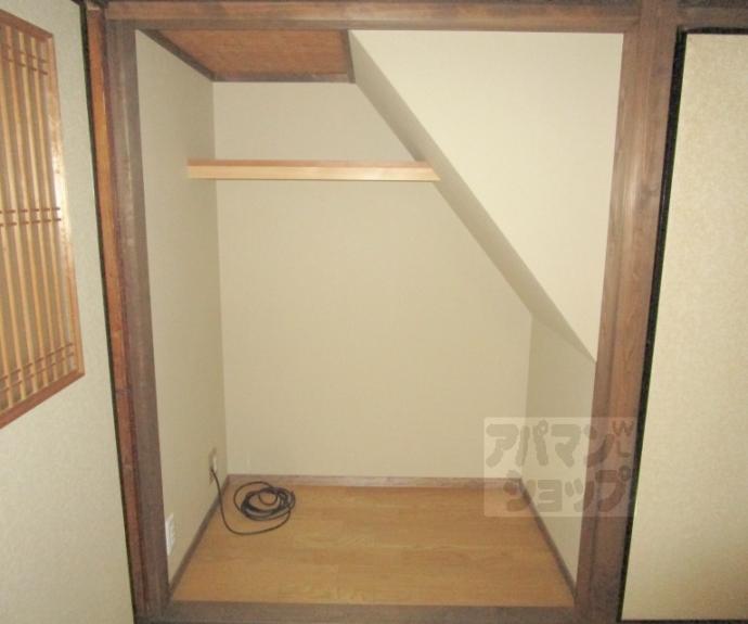 【紫野上築山町貸家３８－１】間取