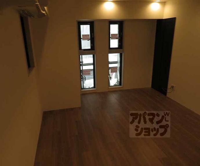 【ＳＴＡＮＤＺ京都二条】間取