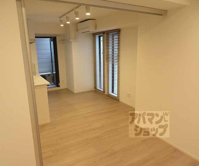 【ＳＴＡＮＤＺ京都二条】間取