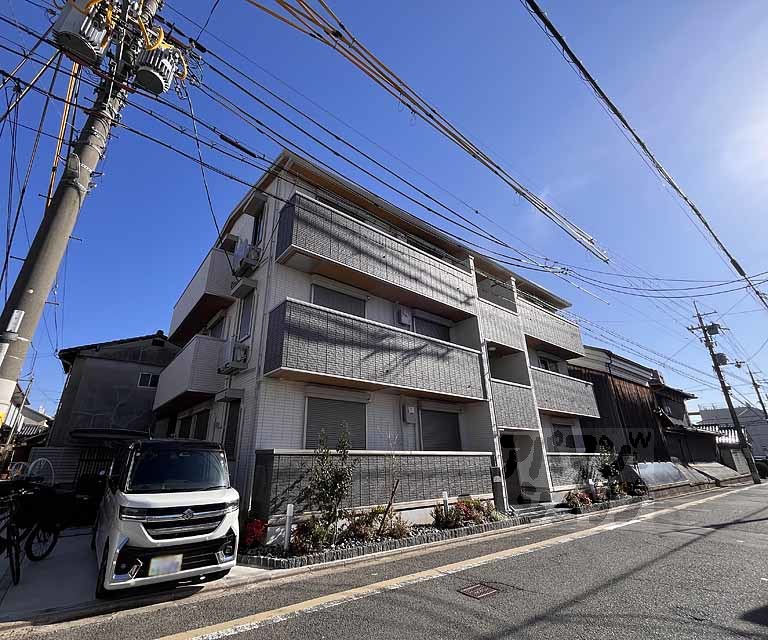 エンラージ西院