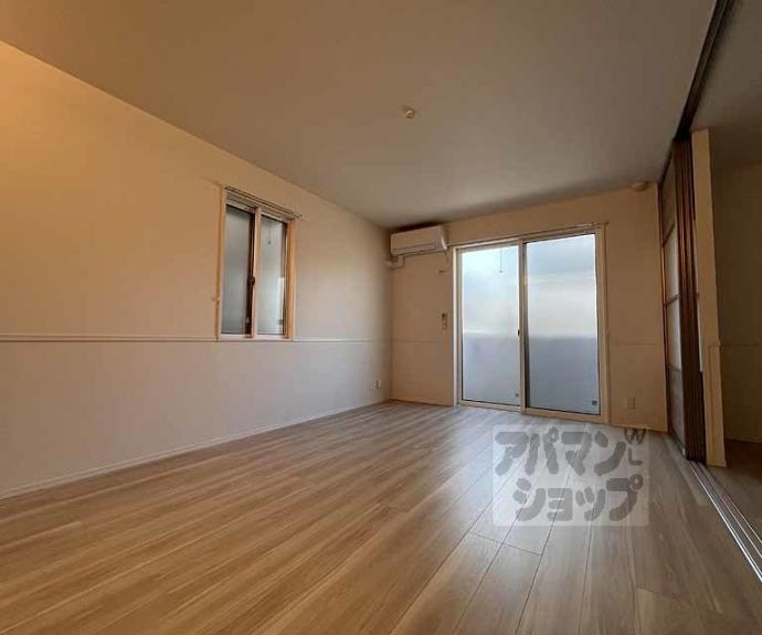 【エンラージ西院】間取