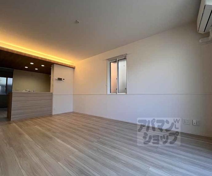 【エンラージ西院】間取