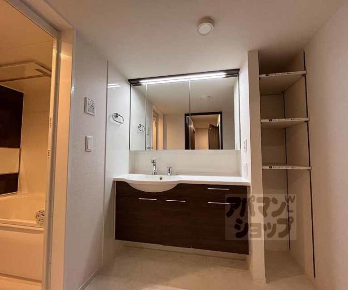 【エンラージ西院】間取