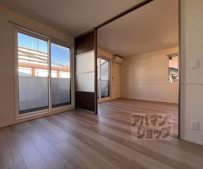 【エンラージ西院】間取