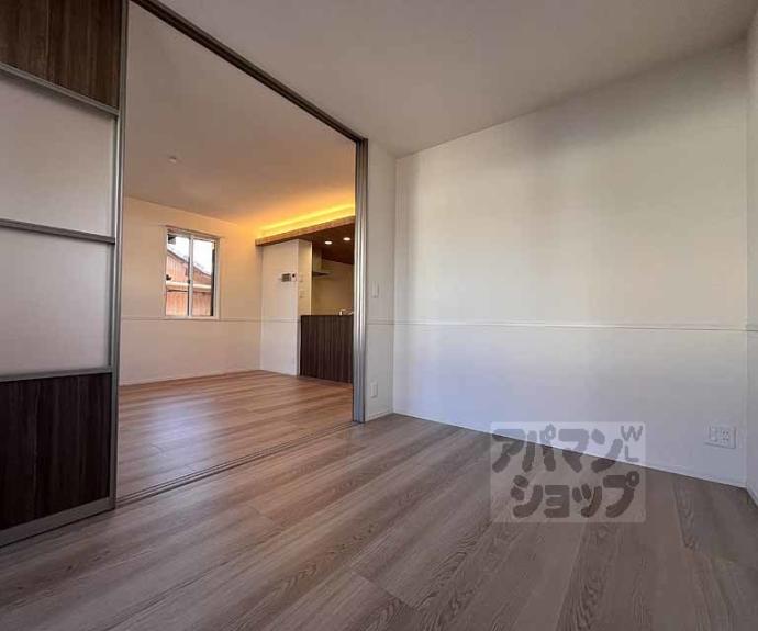 【エンラージ西院】間取