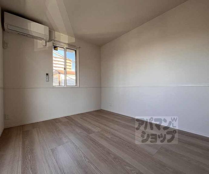 【エンラージ西院】間取