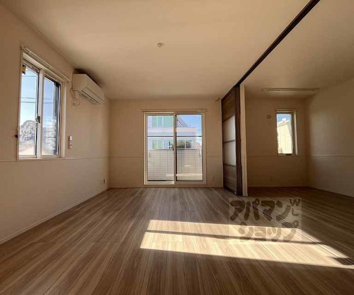 【エンラージ西院】間取