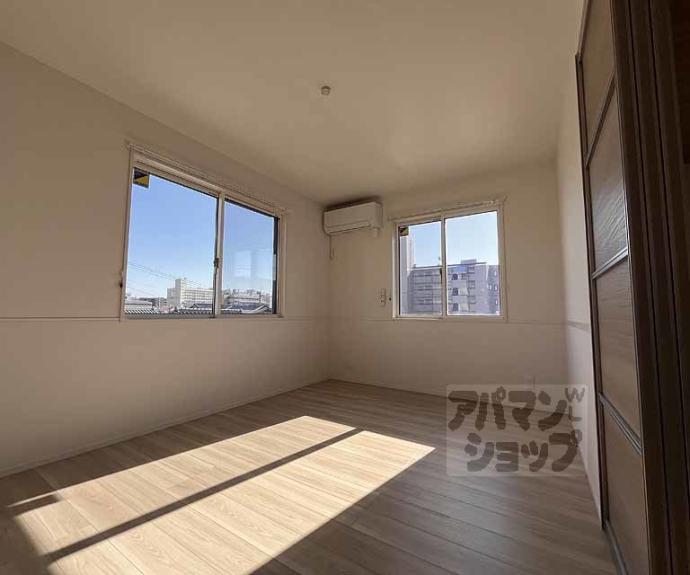 【エンラージ西院】間取