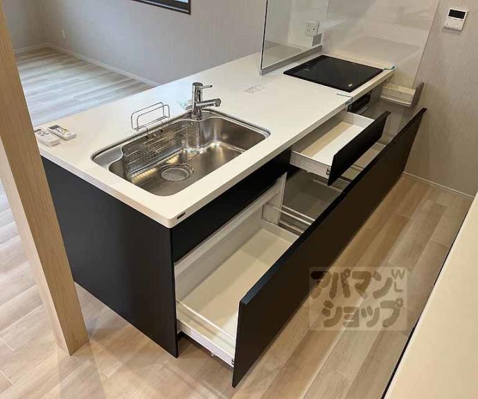 【ＴＨＥ　ＡＺＡＬＥＡ（長岡京天神一丁目計画）】間取