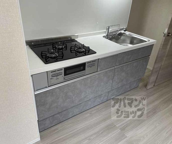 【GRAMM桂北滝川 C棟】間取