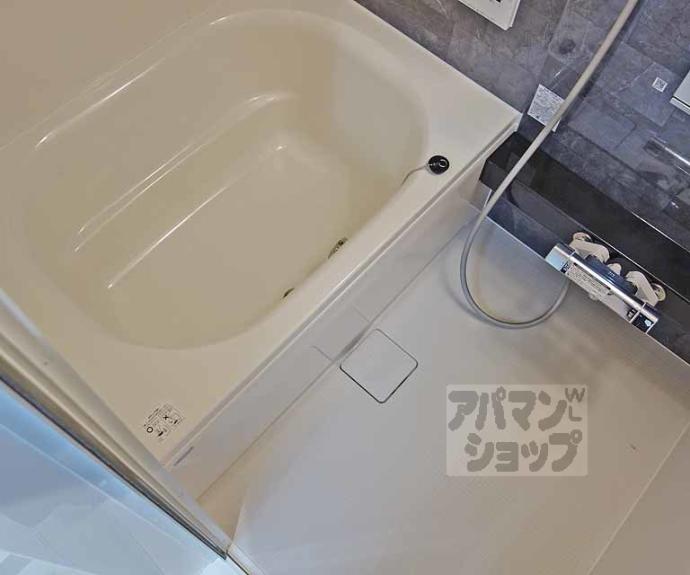 【GRAMM桂北滝川 C棟】