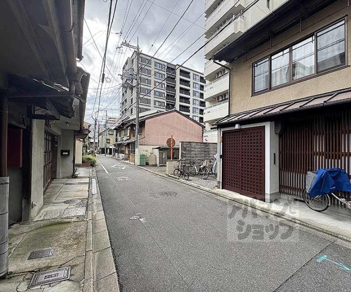 【ＦｏｒｅｓｔＭａｉｓｏｎ堀川御池】間取