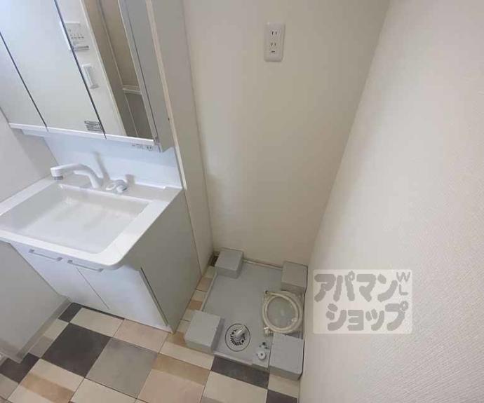 【ＦＯＲＣＥ西院】間取