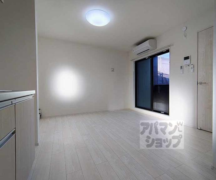 【ボヌール太秦】間取