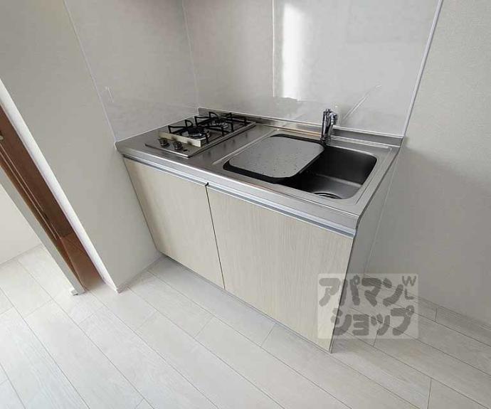 【ＥＭＢＥＬＬＩＲ　ＣＯＣＯ】間取