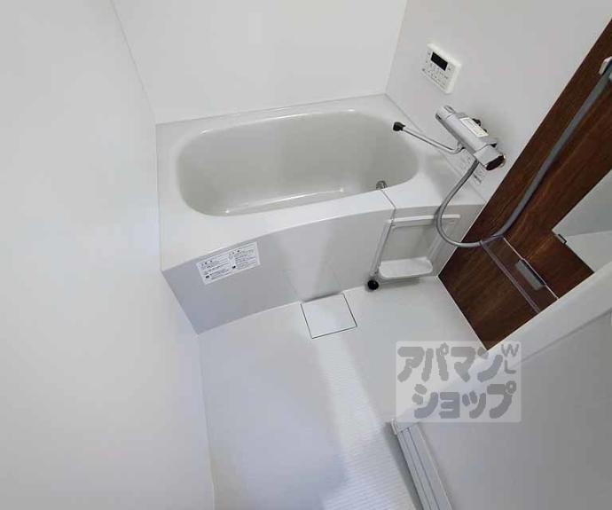 【ＥＭＢＥＬＬＩＲ　ＣＯＣＯ】間取