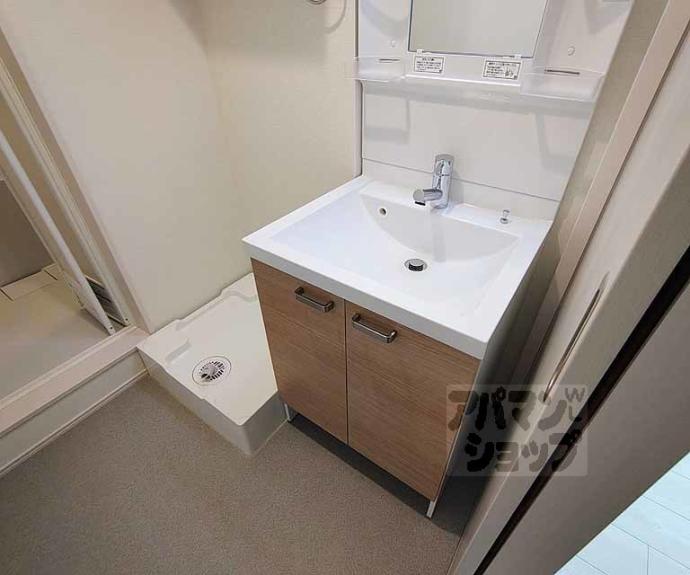 【ＥＭＢＥＬＬＩＲ　ＣＯＣＯ】間取