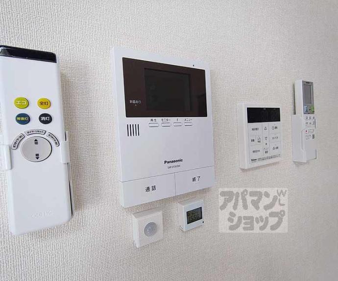 【ＥＭＢＥＬＬＩＲ　ＣＯＣＯ】間取