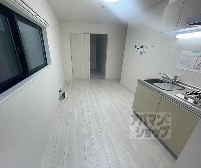 【ＥＭＢＥＬＬＩＲ　ＣＯＣＯ】間取