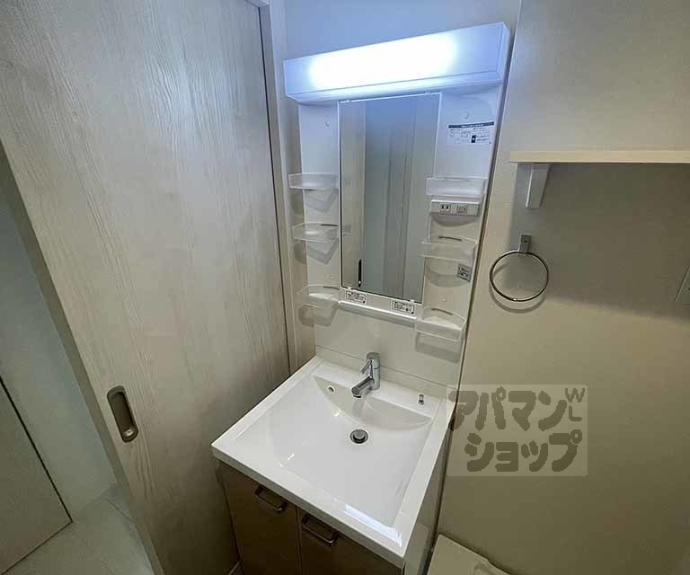 【ＥＭＢＥＬＬＩＲ　ＣＯＣＯ】間取