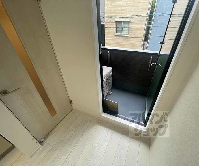 【ＥＭＢＥＬＬＩＲ　ＣＯＣＯ】間取