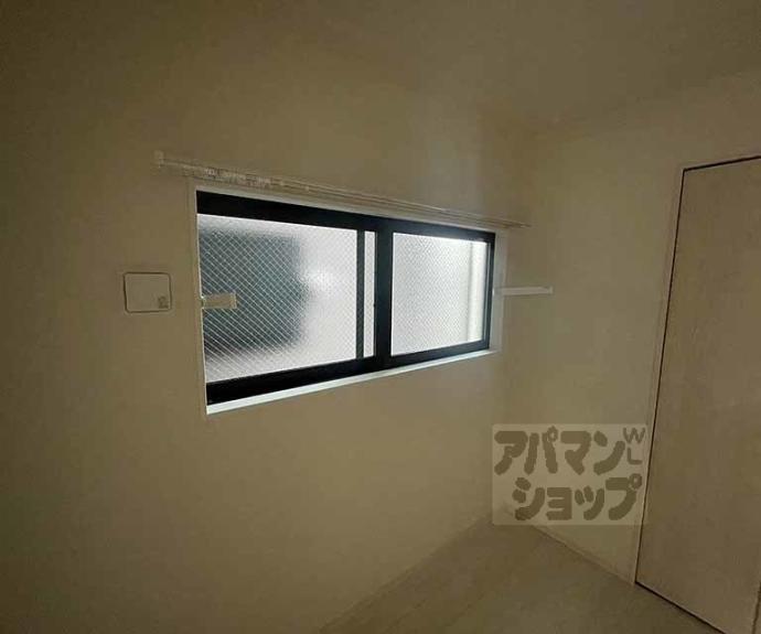 【ＥＭＢＥＬＬＩＲ　ＣＯＣＯ】間取